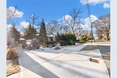 127 N Center Street, Winder, GA 30680 - Photo 16