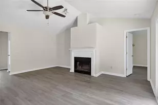 3338 Lindale Ct, Ellenwood, GA 30294 - Photo 6
