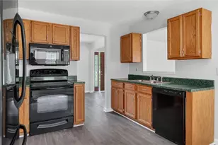 3338 Lindale Ct, Ellenwood, GA 30294 - Photo 16