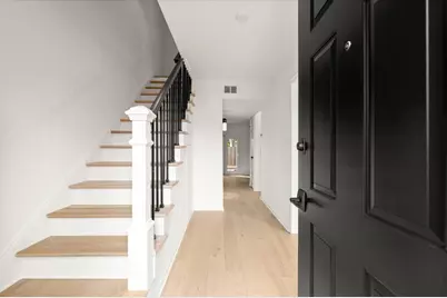 27 Old Ivy Square NE, Atlanta, GA 30342 - Photo 2