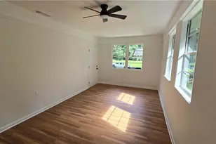 2084 Snow Rd SW, Atlanta, GA 30311 - Photo 20