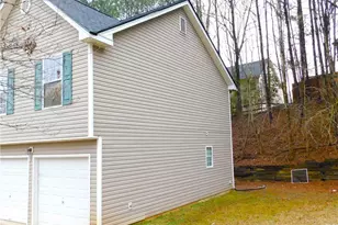 225 Laura Cir, Atlanta, GA 30349 - Photo 24