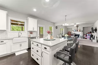 2228 Lakeview Bend Way, Buford, GA 30519 - Photo 8