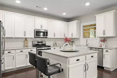 2228 Lakeview Bend Way, Buford, GA 30519 - Photo 4