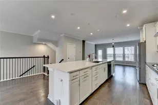 2083 Holtz Ln, Atlanta, GA 30318 - Photo 14