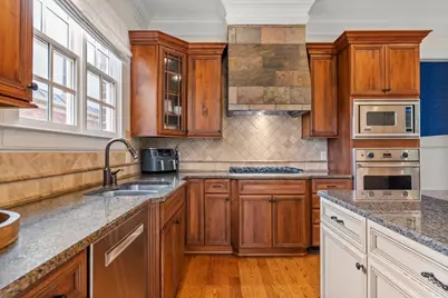 2601 Canterbury Trail, Atlanta, GA 30324 - Photo 14