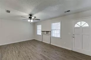 1755 Straw Valley Rd, Lawrenceville, GA 30043 - Photo 2