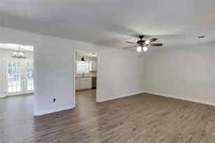 1755 Straw Valley Rd, Lawrenceville, GA 30043 - Photo 4