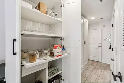 44 Peachtree Place NW #1428, Atlanta, GA 30309 - Photo 6