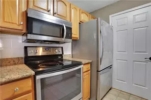 1074 Peachtree Walk NE, Atlanta, GA 30309 - Photo 8