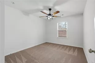 1697 Paxton Ln SW, Lilburn, GA 30047 - Photo 26