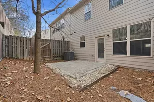 1697 Paxton Ln SW, Lilburn, GA 30047 - Photo 28