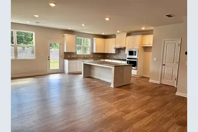 440 Point Place Drive, Loganville, GA 30052 - Photo 8