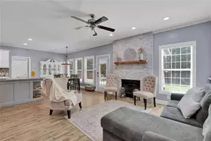 828 Windsor Oak, Lawrenceville, GA 30045 - Photo 2