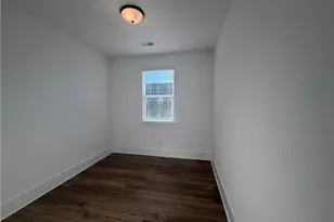 1605 Aeslin Dr NW, Atlanta, GA 30318 - Photo 12