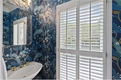 1153 Chantilly Ridge, Atlanta, GA 30324 - Photo 16