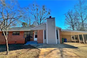 3881 Pin Oak Cir, Atlanta, GA 30340 - Photo 4