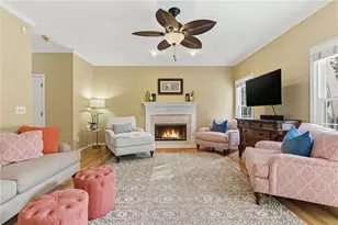 1073 Shady Valley Pl, Atlanta, GA 30324 - Photo 8