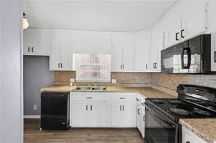 215 Lakeview Dr, Temple, GA 30179 - Photo 10