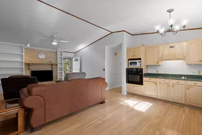 6449 Paradise Point Road, Flowery Branch, GA 30542 - Photo 14