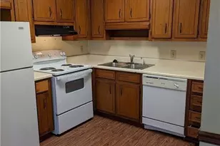 5358 Ridgemere Ct, Stone Mountain, GA 30083 - Photo 4