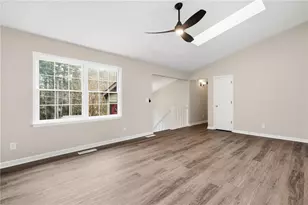 1101 Ashlin Dr, Woodstock, GA 30188 - Photo 8