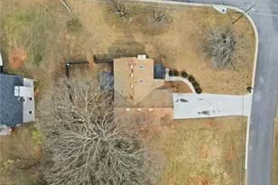 1101 Ashlin Dr, Woodstock, GA 30188 - Photo 38