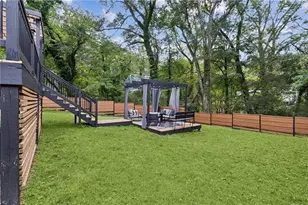 2330 Paul Ave NW, Atlanta, GA 30318 - Photo 22