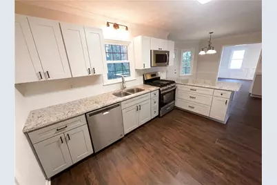 945 Haverhill Trail, Lawrenceville, GA 30044 - Photo 8