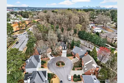 2110 Village Point NE, Brookhaven, GA 30319 - Photo 60