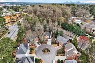 2110 Village Point NE, Brookhaven, GA 30319 - Photo 60