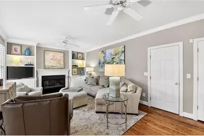 2110 Village Point NE, Brookhaven, GA 30319 - Photo 16