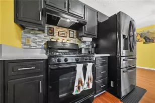 190 Belmont Farms Dr, Ellenwood, GA 30294 - Photo 6