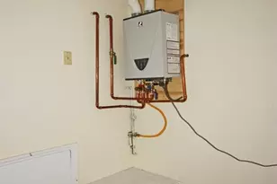 303 Leeward Walk Ln, Alpharetta, GA 30005 - Photo 24