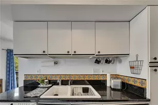 1 Biscayne Dr NW, Atlanta, GA 30309 - Photo 14