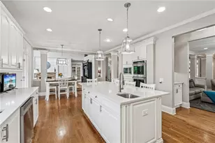 1043 Meadow Club Ct, Suwanee, GA 30024 - Photo 18