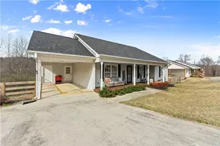 82 Clint St, Cleveland, GA 30528 - Photo 6