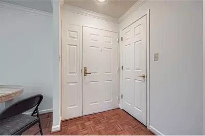 1800 Clairmont Lake #A325, Decatur, GA 30033 - Photo 8