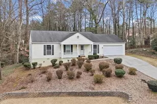 2051 Bishop Creek Dr, Marietta, GA 30062 - Photo 2