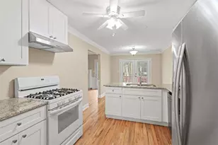 2051 Bishop Creek Dr, Marietta, GA 30062 - Photo 18