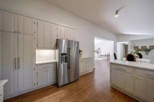 922 Barton Woods Rd NE, Atlanta, GA 30307 - Photo 14