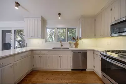 922 Barton Woods Road NE, Atlanta, GA 30307 - Photo 16