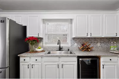 135 Ashley Creek, Newnan, GA 30263 - Photo 12