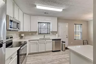 5544 Alpine Ct, Lithonia, GA 30038 - Photo 10