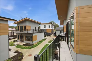 6305 Shannon Pkwy, Union City, GA 30291 - Photo 18