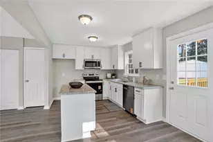 6355 Sweetbriar Dr, Mableton, GA 30126 - Photo 10