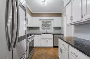 111 Teal Ct, Roswell, GA 30076 - Photo 8