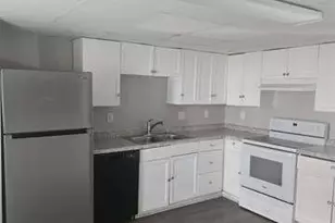 11 Pine Canyon Dr, Atlanta, GA 30331 - Photo 4