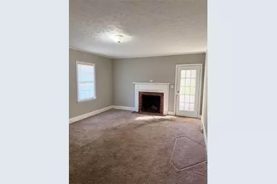 203 E Dixie Highway E, Rutledge, GA 30663 - Photo 4