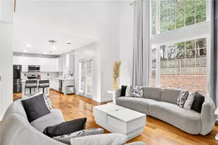 12595 Huntington Trace, Alpharetta, GA 30005 - Photo 2